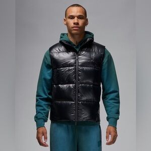 Air Jordan Brand Puffer Down Vest Men’s sz Large Black FV7273 010